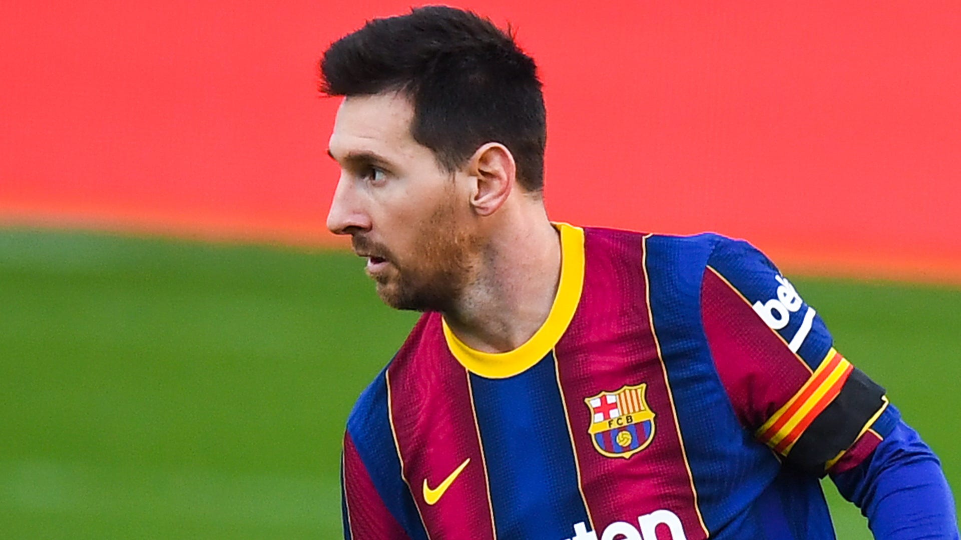 Hình ảnh Messi chuyển sang một CLB mới sẽ giúp bạn khám phá cuộc phiêu lưu bóng đá mới của anh ta, và đây chắc chắn sẽ là một cảnh tượng đáng nhớ cho những fans của Barca.